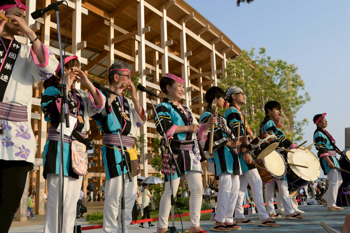 2025大阪万博にてステージ演舞18