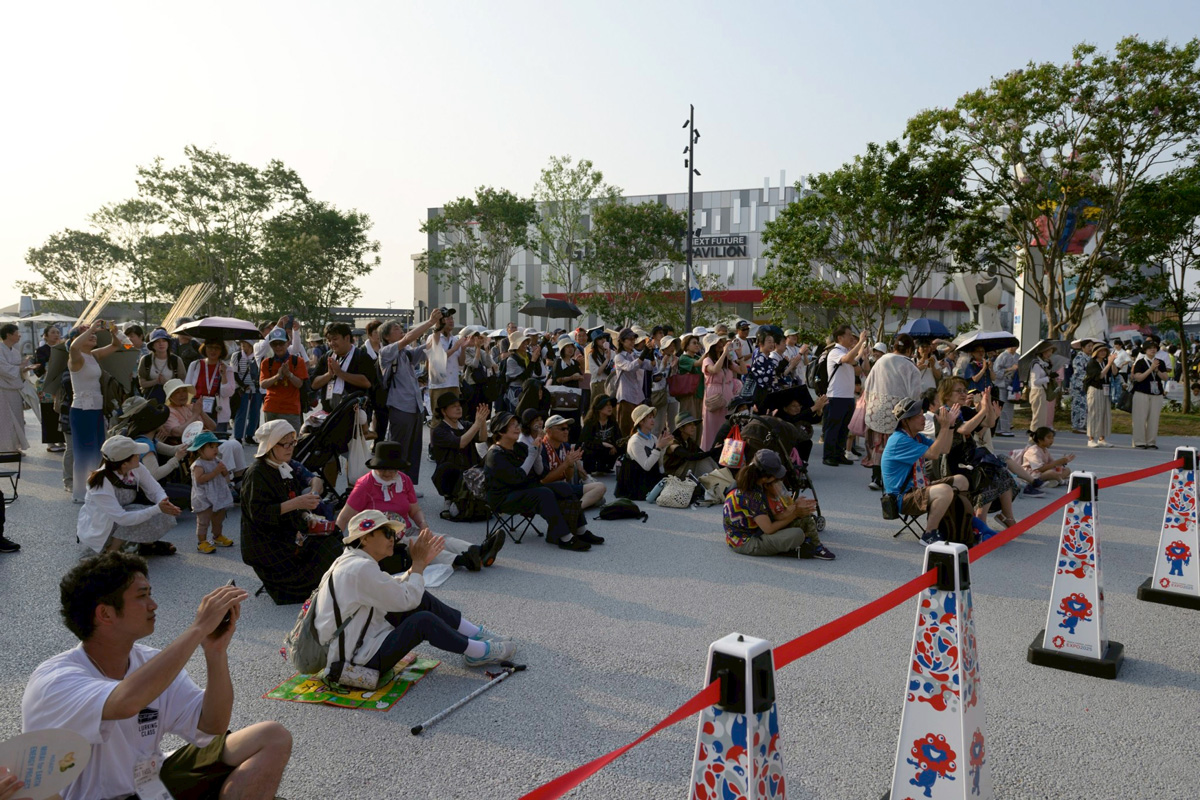 2025大阪万博にてステージ演舞30