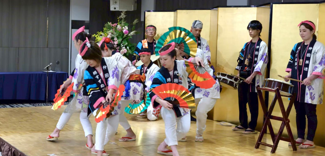 商業界ゼミ全国女性同友会ですずめ踊りの演舞・演奏をしました 2